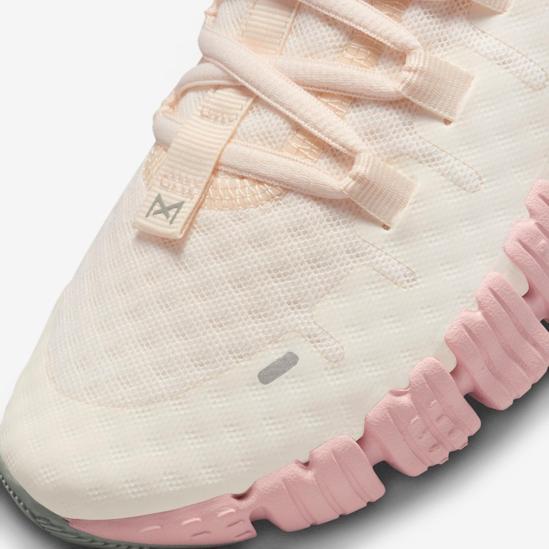 Tênis Nike Free Metcon 5 Feminino - Foto 8