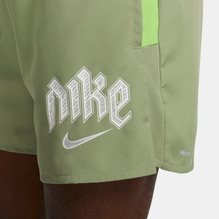 Shorts Nike Dri-FIT Run Division Challenger Masculino - Foto 7