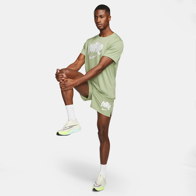 Shorts Nike Dri-FIT Run Division Challenger Masculino - Foto 8