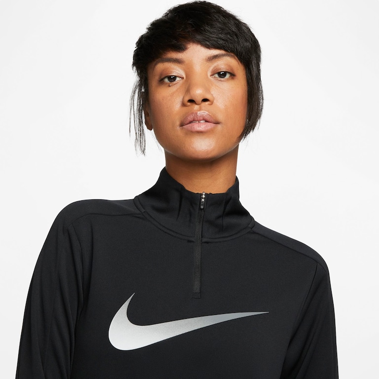 Camiseta Nike Dri-FIT Swoosh Feminina - Foto 3