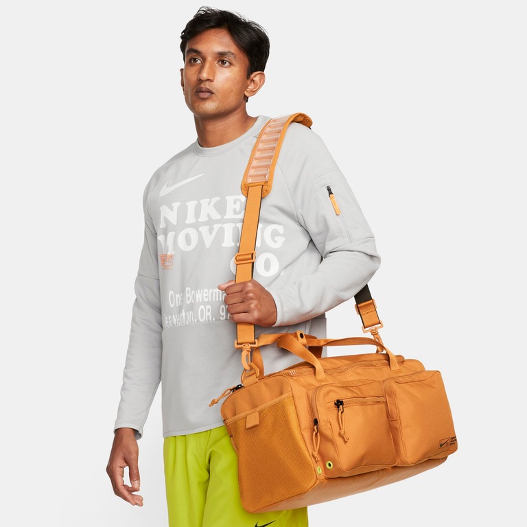 Bolsa Nike Utility Power Masculina - Foto 12