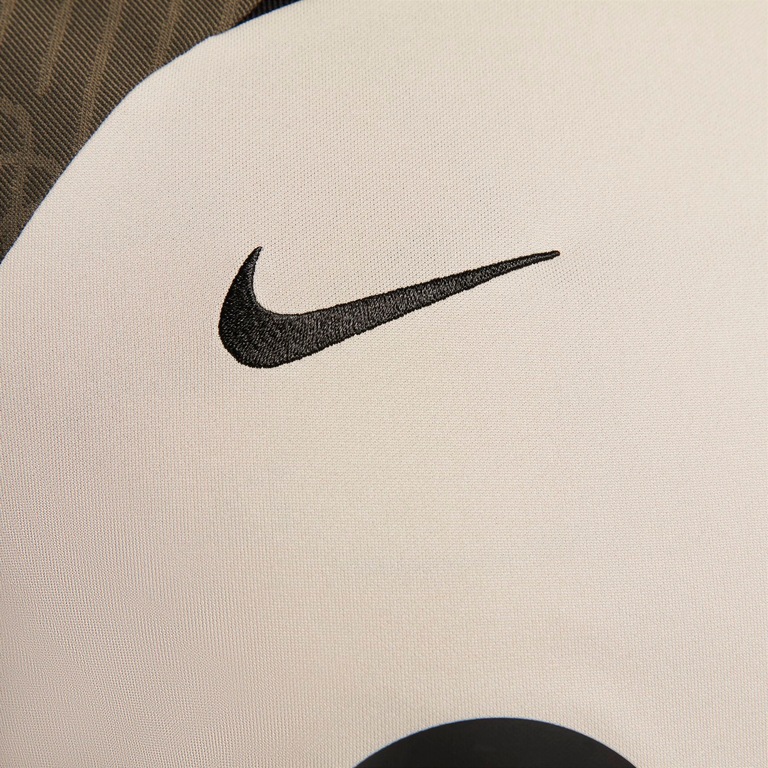 Camiseta Nike Barcelona Strike Masculina - Foto 5