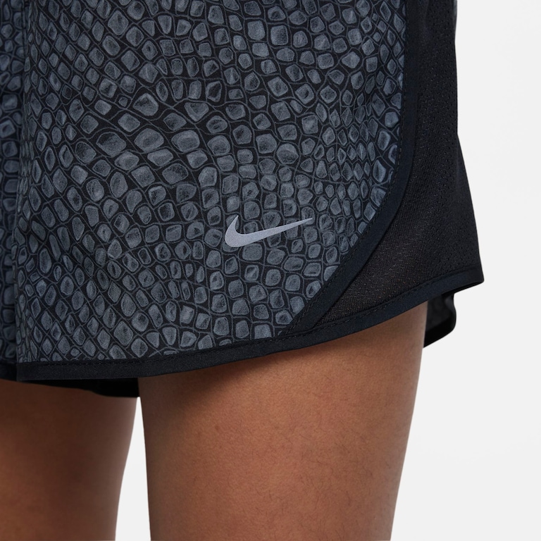 Shorts Nike Dri-FIT Tempo Infantil - Foto 4