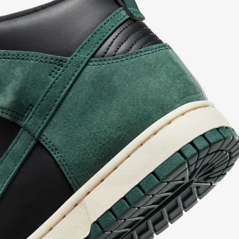 Tênis Nike Dunk HI Retro Masculino - Foto 8