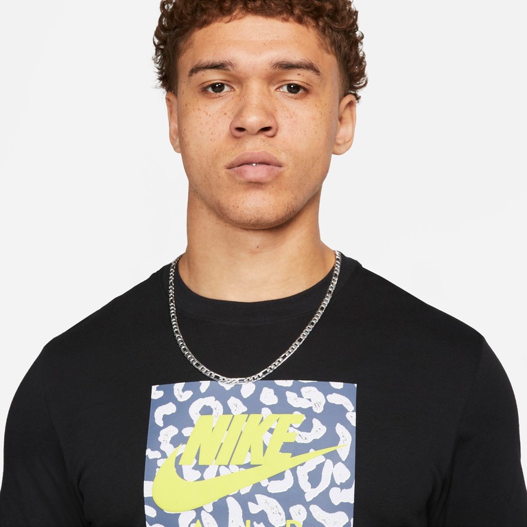 Camiseta Nike Sportswear Masculina - Foto 3