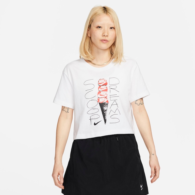 Camiseta Nike Sportswear Feminina - Foto 1