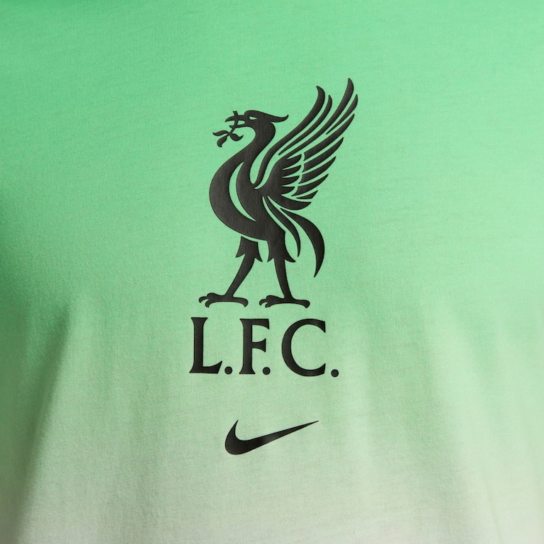 Camiseta Nike Liverpool Crest Masculina - Foto 4