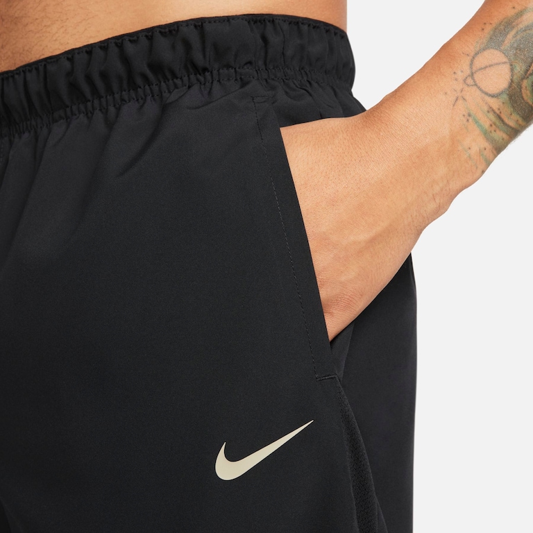 Shorts Nike Dri-FIT Challenger Masculino - Foto 4