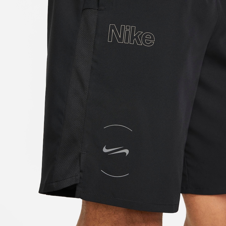 Shorts Nike Dri-FIT Challenger Masculino - Foto 5