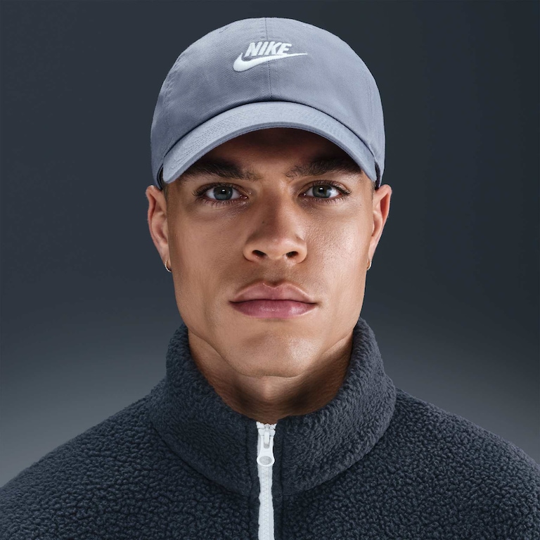 Boné Nike Club Futura Unissex - Foto 1