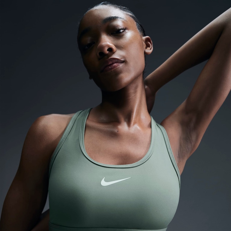 Top Nike Swoosh Feminino - Foto 1