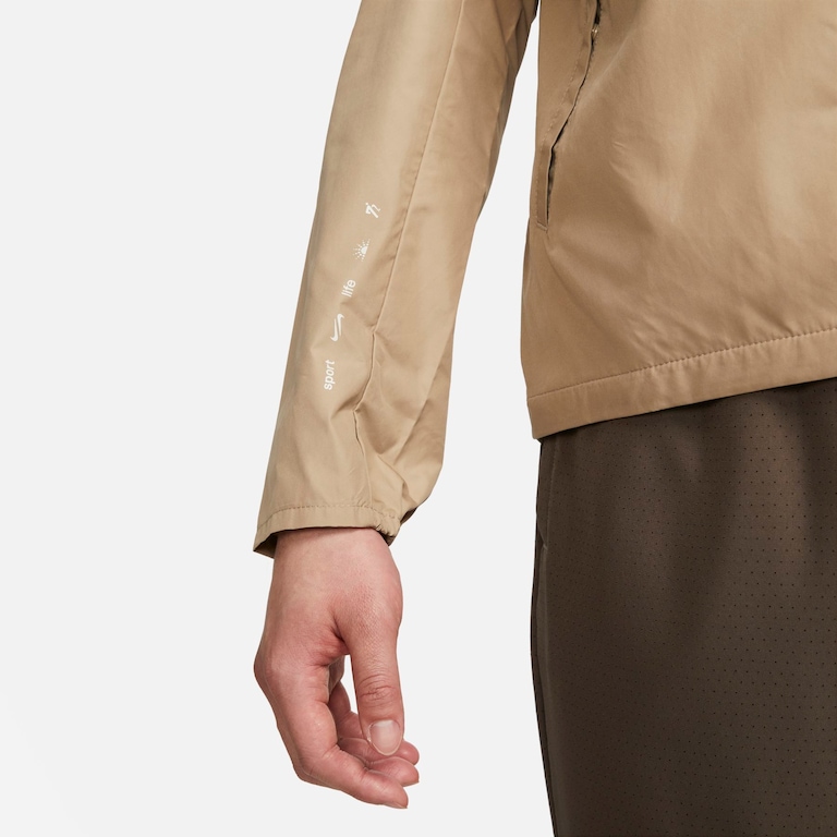 Jaqueta Nike Repel Miler Masculina - Foto 9
