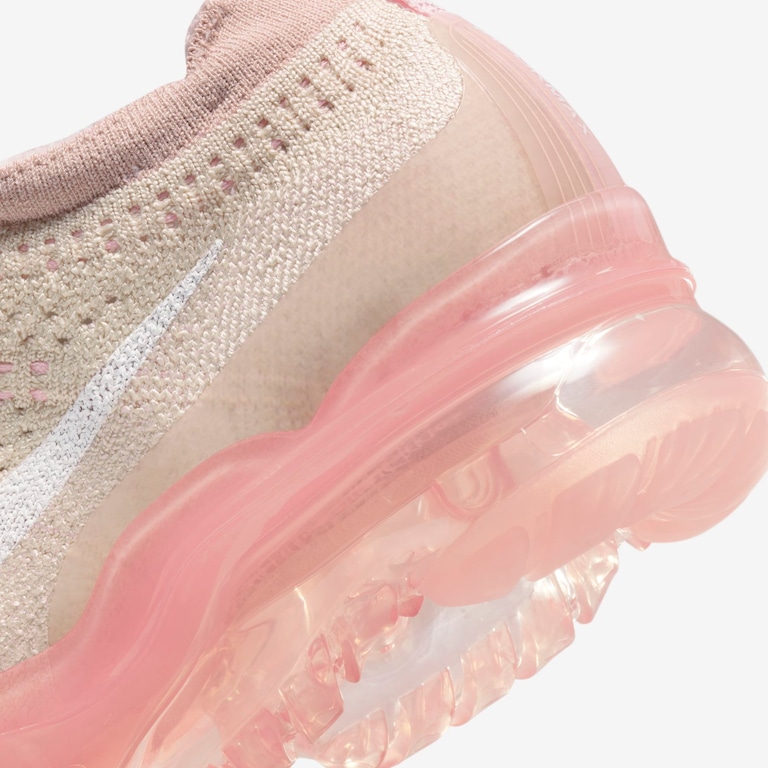 Tênis Nike Air VaporMax Flyknit Feminino - Foto 8