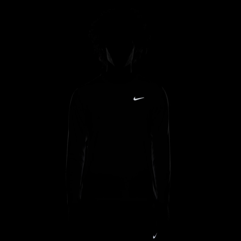 Camiseta Nike Dri-FIT UV Miler Masculina - Foto 5