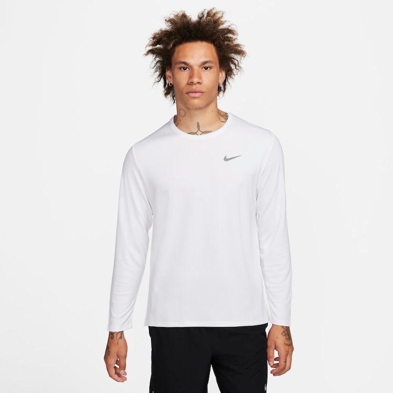 Camiseta Nike Dri-FIT UV Miler Masculina - Foto 1