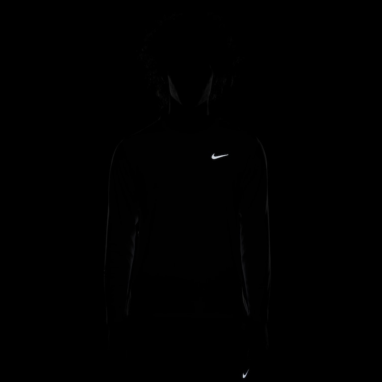 Camiseta Nike Dri-FIT UV Miler Masculina - Foto 5