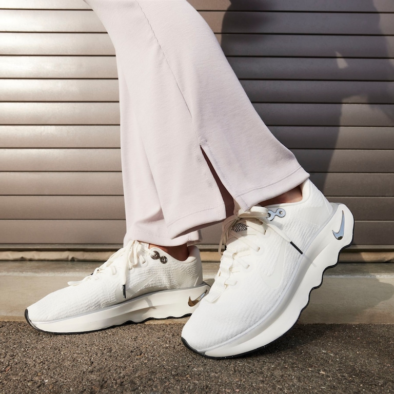 Tênis Nike Motiva Feminino - Foto 2