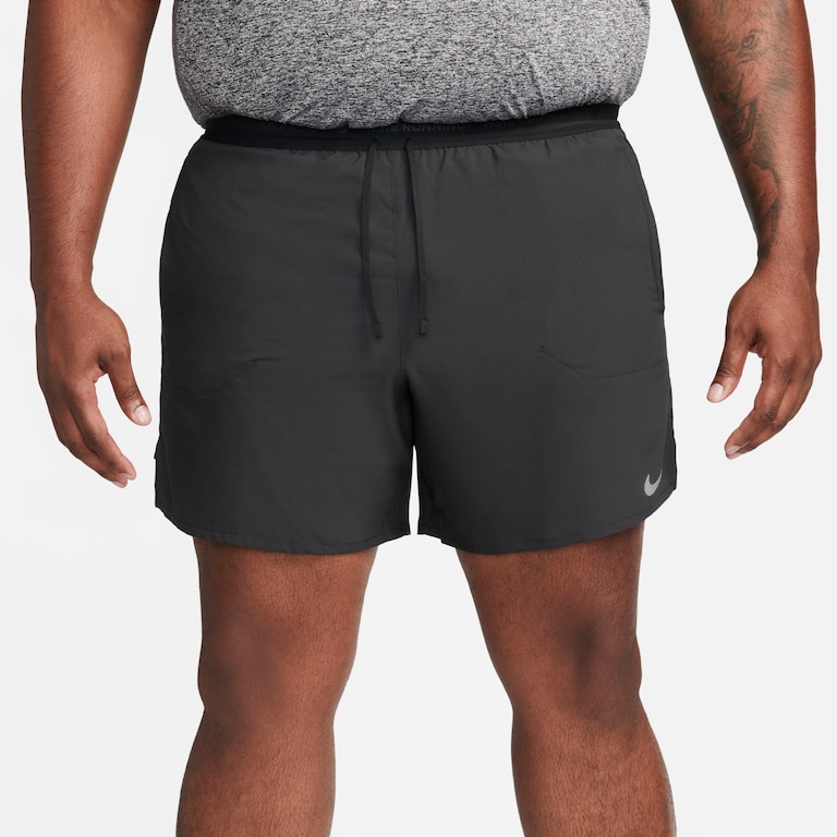 Shorts Nike Dri-FIT Stride Masculino - Foto 14