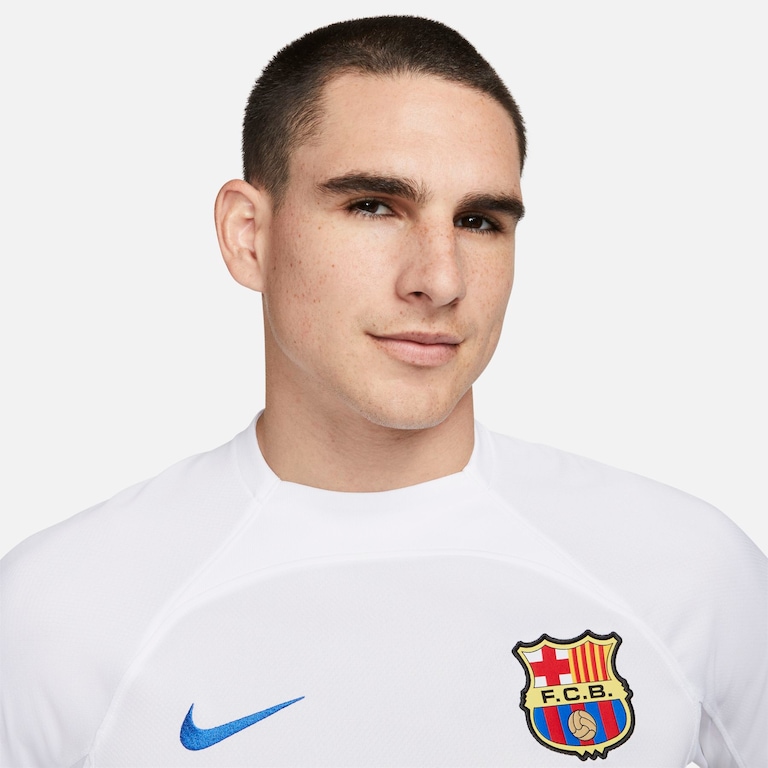 Camisa Nike Barcelona II 2023/24 Torcedor Pro Masculina - Foto 3
