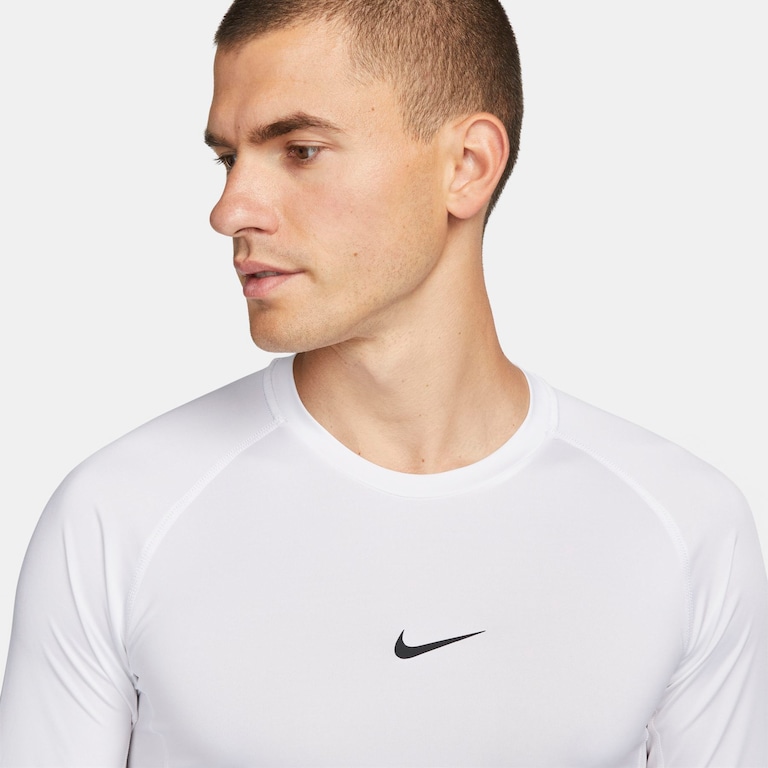 Camiseta Nike Pro Dri-FIT Masculina - Foto 3