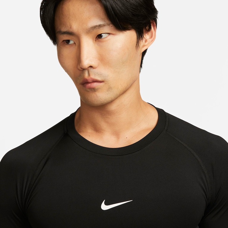 Camiseta Nike Pro Dri-FIT Masculina - Foto 3