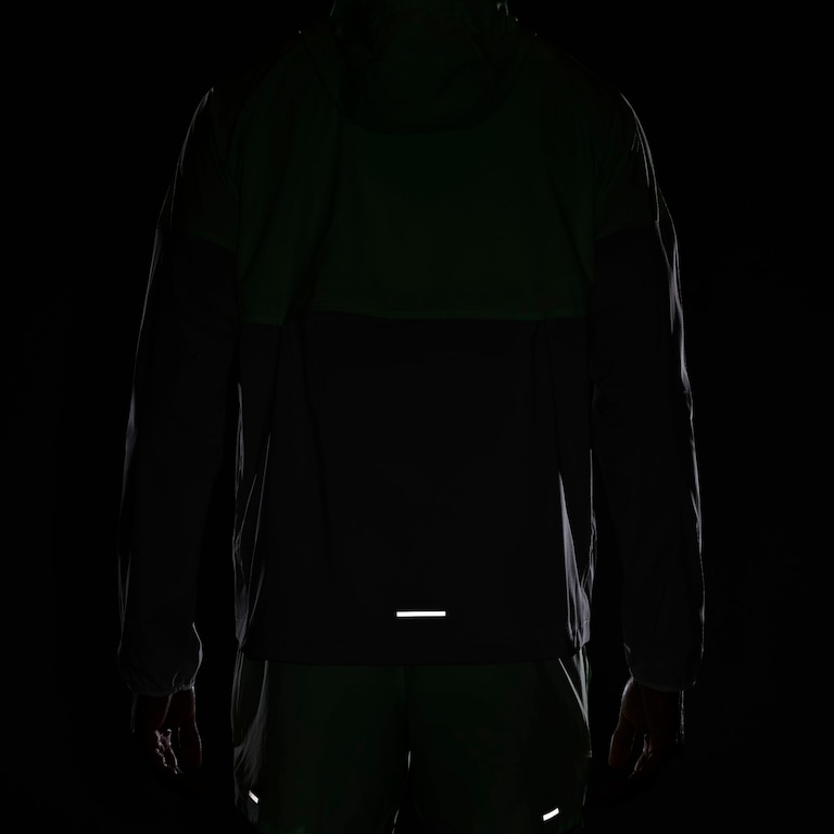 Jaqueta Nike Repel Windrunner Masculina - Foto 10