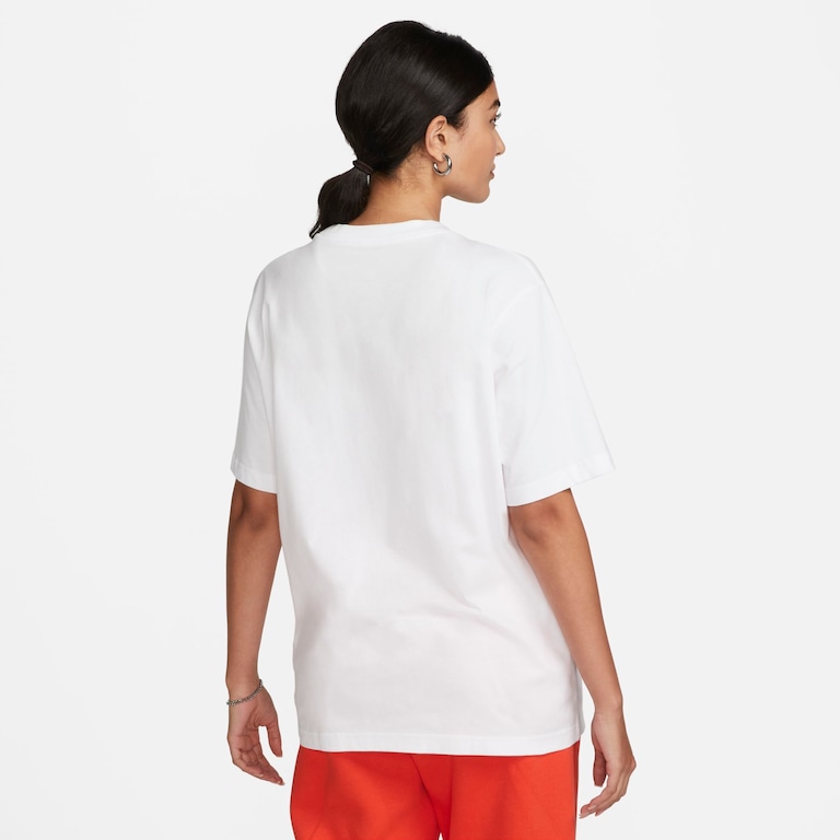 Camiseta Nike Sportswear Feminina - Foto 2