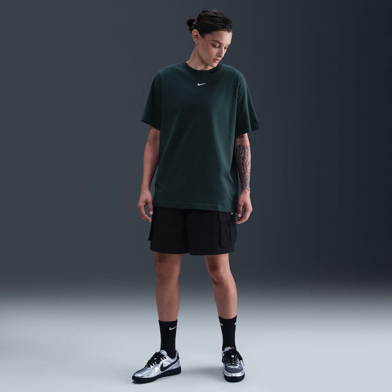 Camiseta Nike Sportswear Feminina - Foto 4