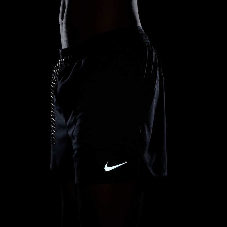 Shorts Nike Dri-FIT Run Stride Masculino - Foto 10