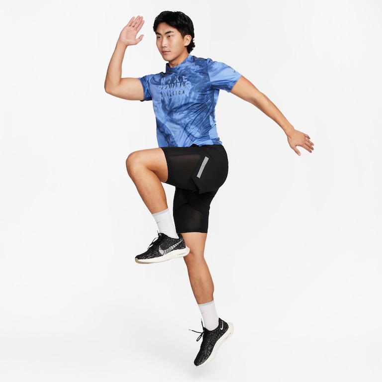 Camiseta Nike Run Division Rise 365 Masculina - Foto 5