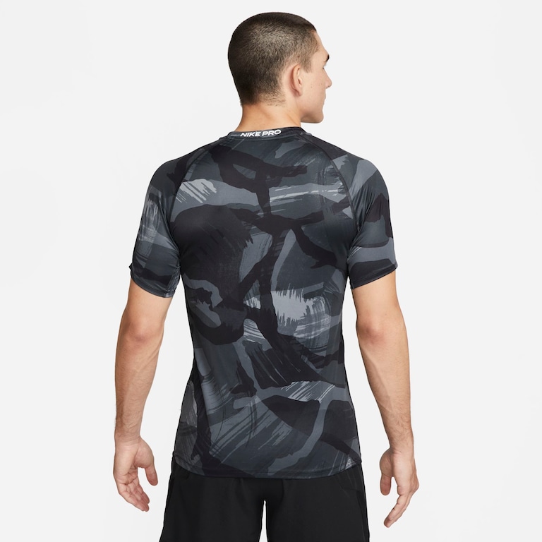Camiseta Nike Pro Slim Masculina - Foto 2