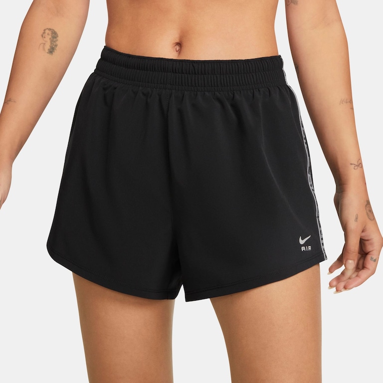 Shorts Nike Air Dri-FIT Feminino - Foto 2