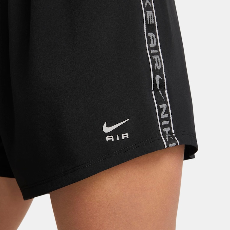 Shorts Nike Air Dri-FIT Feminino - Foto 4