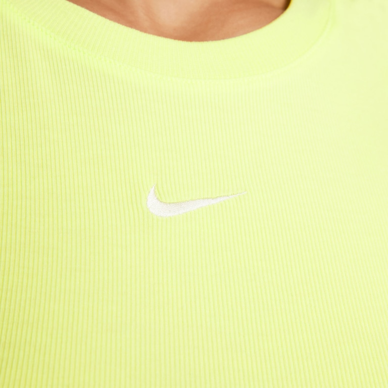 Regata Nike Sportswear Cropped Essentials Feminina - Foto 4