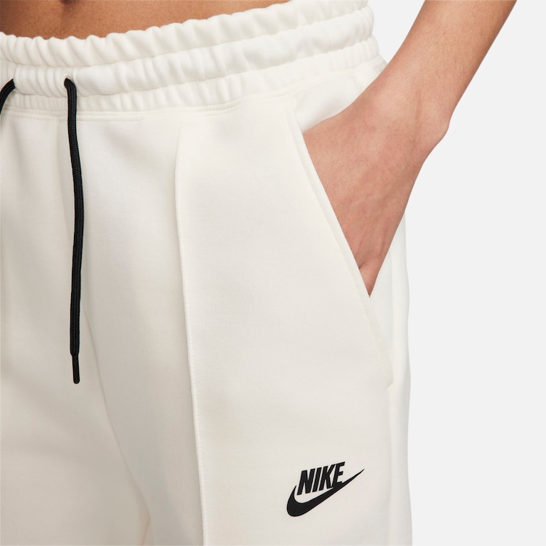 Calça Nike Sportswear Tech Fleece Feminina - Foto 3