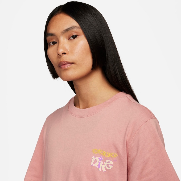 Camiseta Nike Sportswear Feminina - Foto 3