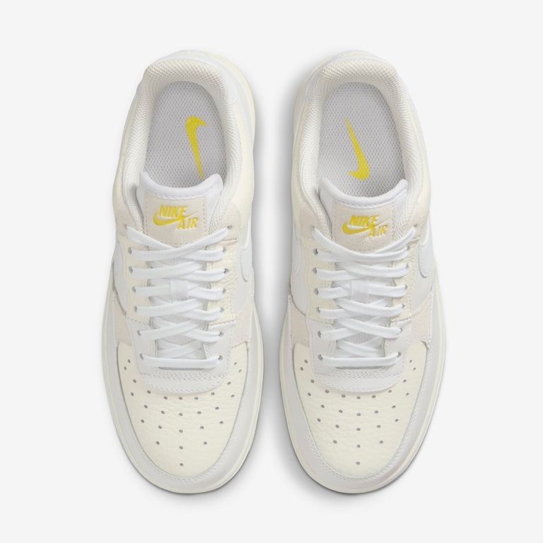 Tênis Nike Air Force 1 '07 Low Feminino - Foto 4