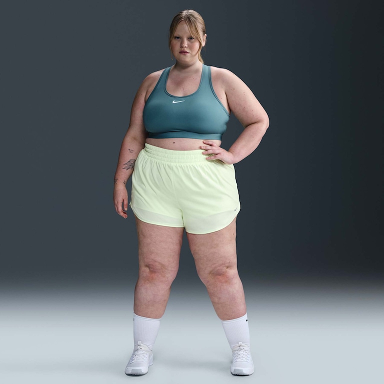 Plus Size - Top Nike Swoosh Feminino - Foto 4