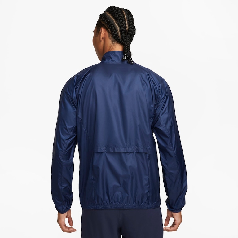 Jaqueta Nike Storm-FIT Track Club Masculina - Foto 2