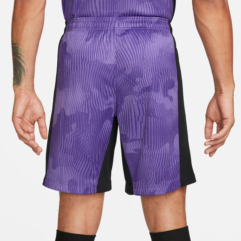 Shorts Nike Liverpool III 2023/24 Torcedor Pro Masculino - Foto 3