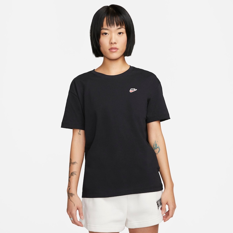 Camiseta Nike Sportswear Feminina - Foto 1