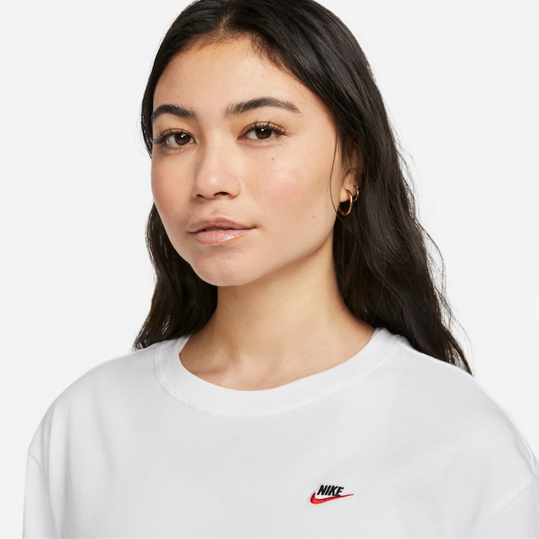 Camiseta Nike Sportswear Feminina - Foto 3