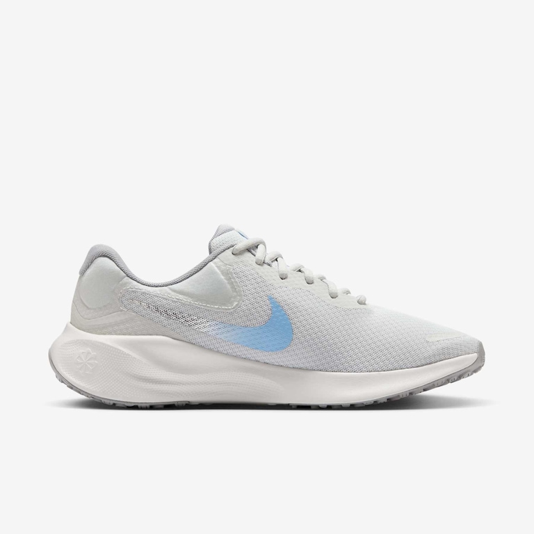 Tênis Nike Revolution 7 Feminino - Foto 3