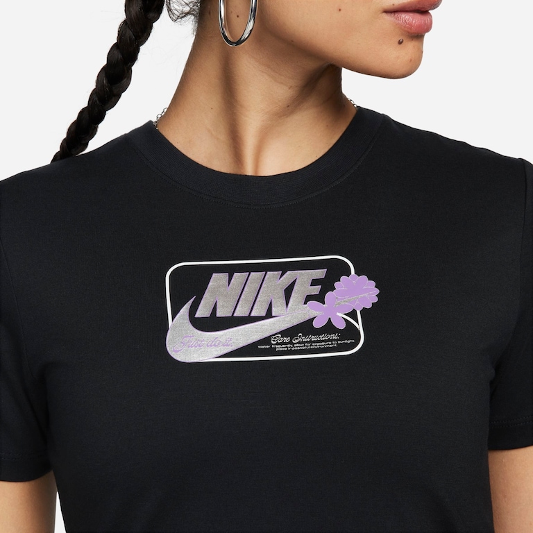 Camiseta Nike Sportswear Slim Feminina - Foto 4