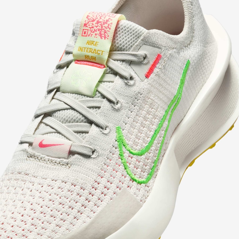 Tênis Nike Interact Run Feminino - Foto 7