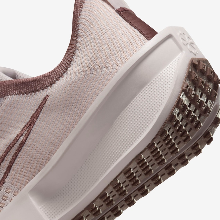 Tênis Nike Interact Run Feminino - Foto 8