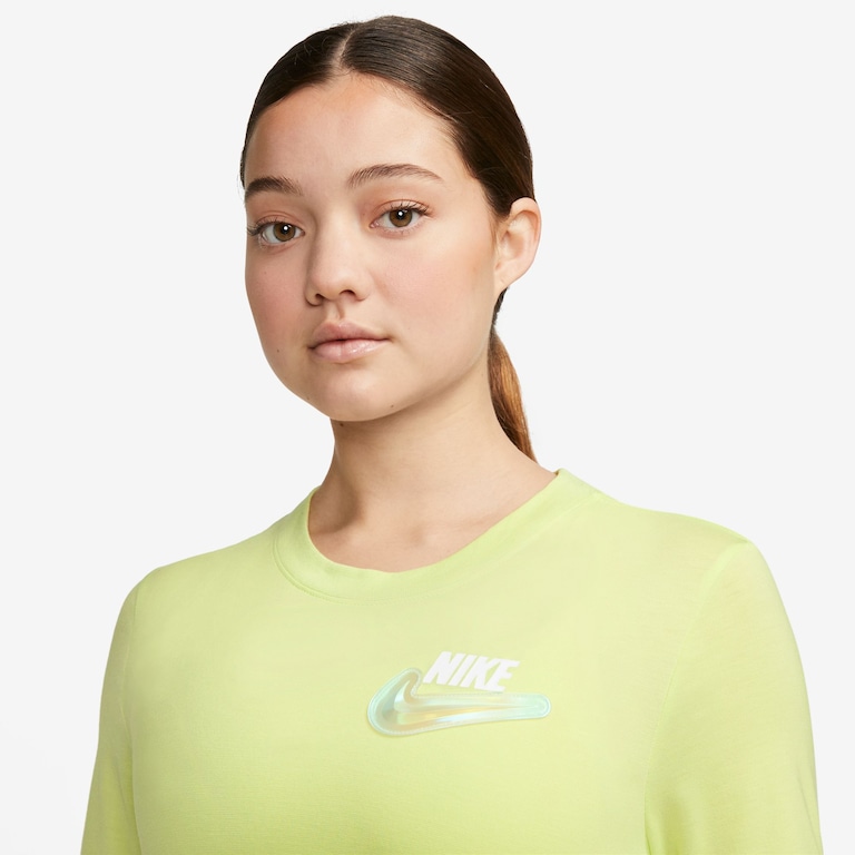 Camiseta Nike Sportswear Slim Feminina - Foto 3