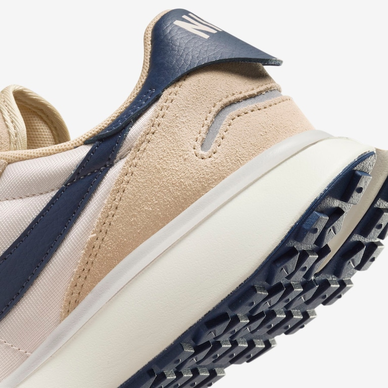 Tênis Nike Phoenix Waffle Feminino - Foto 9