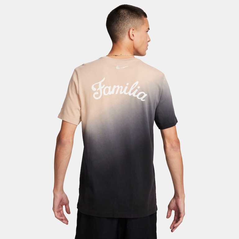 Camiseta Nike Sportswear Masculina - Foto 2
