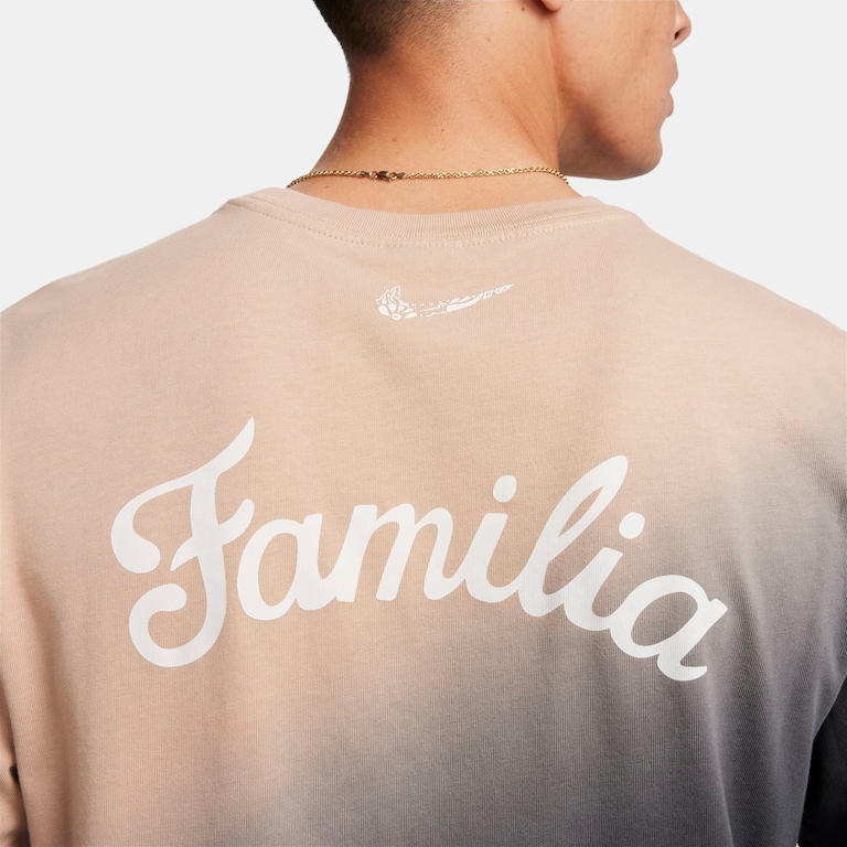 Camiseta Nike Sportswear Masculina - Foto 6